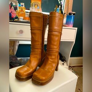 ✨VINTAGE MUDD BOOTS✨ LOVE these they just sadly did not fit me :(